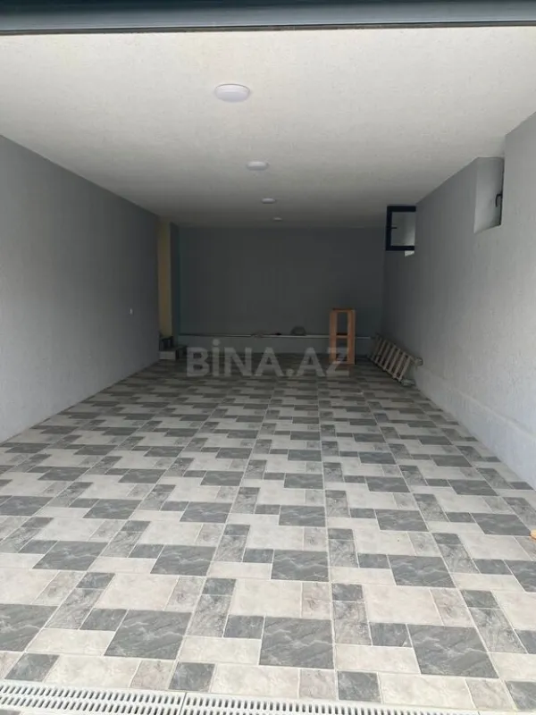 Satılır 4 otaqlı həyət evi 300 m²
