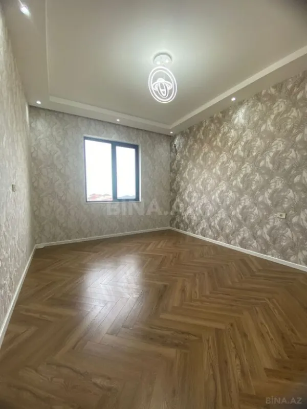Satılır 4 otaqlı həyət evi 300 m²