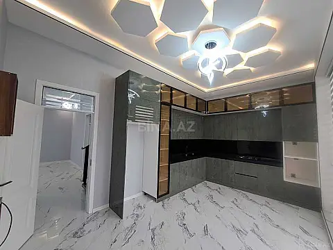 Satılır 5 otaqlı həyət evi 200 m²