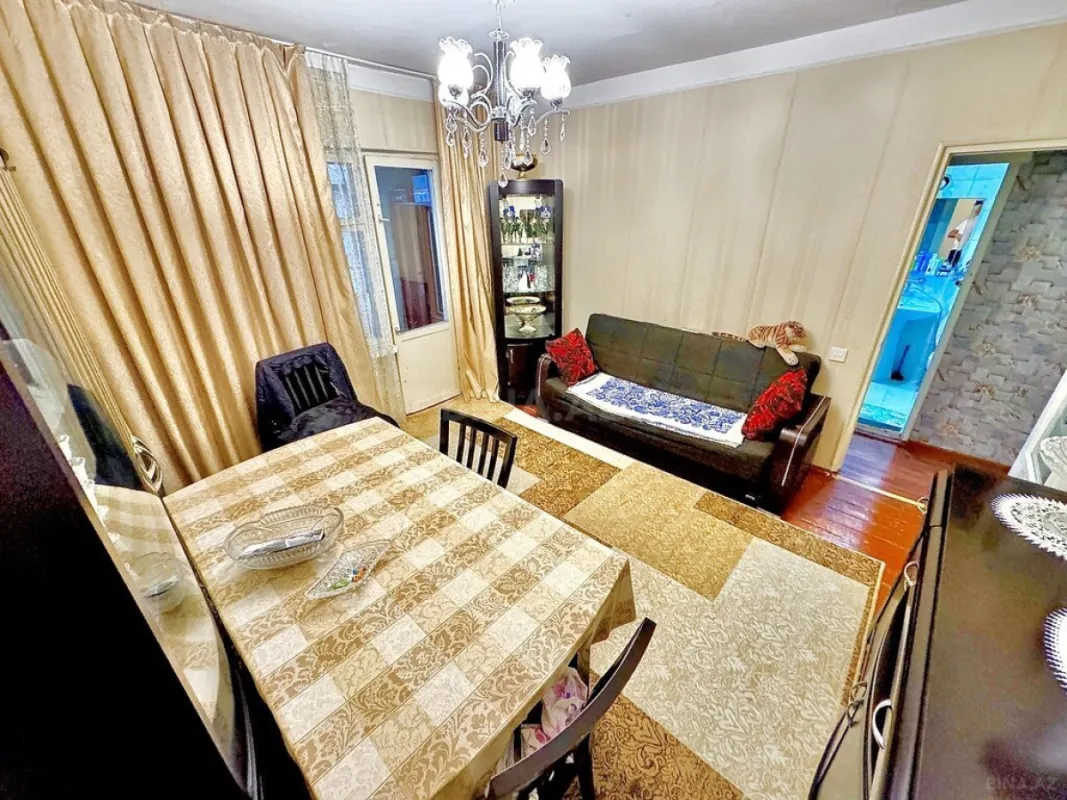 Satılır 2 otaqlı mənzil 60 m²