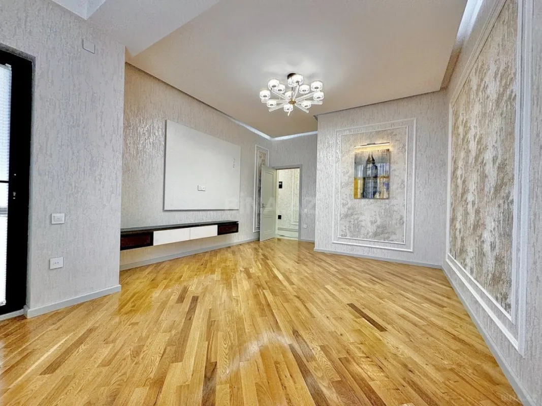 Satılır 2 otaqlı mənzil 85 m²