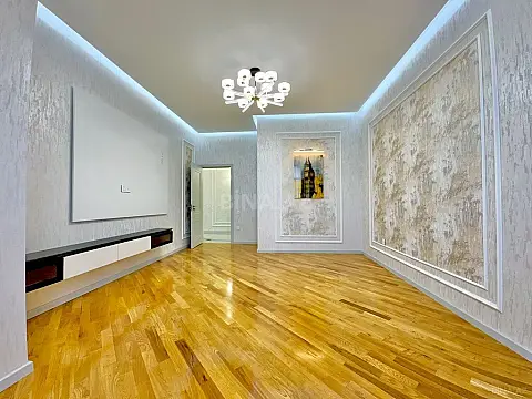 Satılır 2 otaqlı mənzil 85 m²