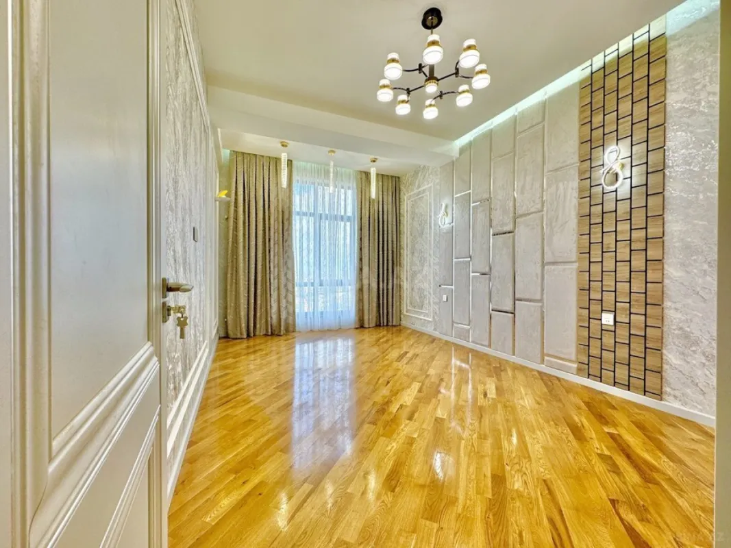 Satılır 2 otaqlı mənzil 85 m²