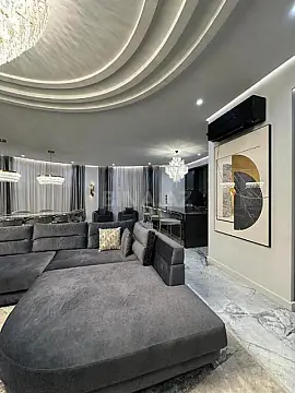 Satılır 4 otaqlı mənzil 220 m²