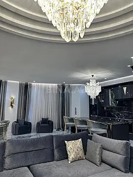 Satılır 4 otaqlı mənzil 220 m²