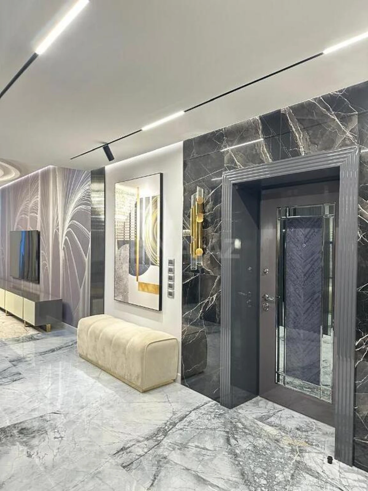 Satılır 4 otaqlı mənzil 220 m²