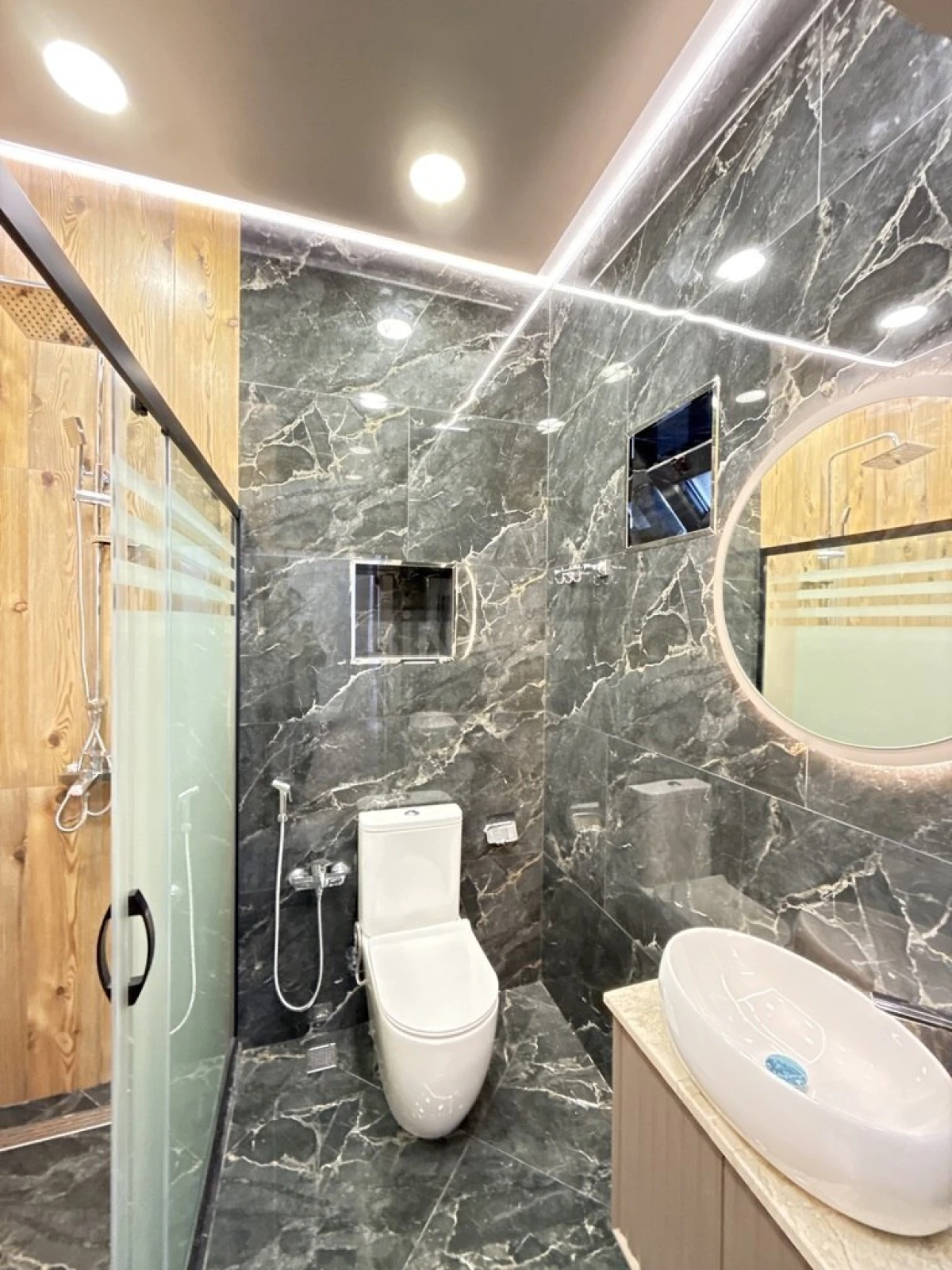 Satılır 4 otaqlı həyət evi 145 m²