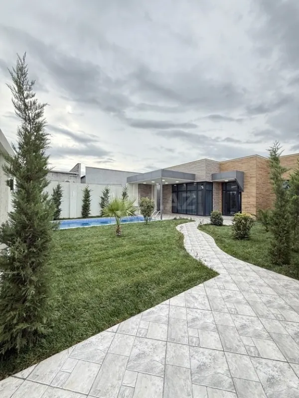 Satılır 4 otaqlı həyət evi 145 m²