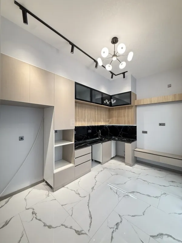 Satılır 4 otaqlı həyət evi 145 m²