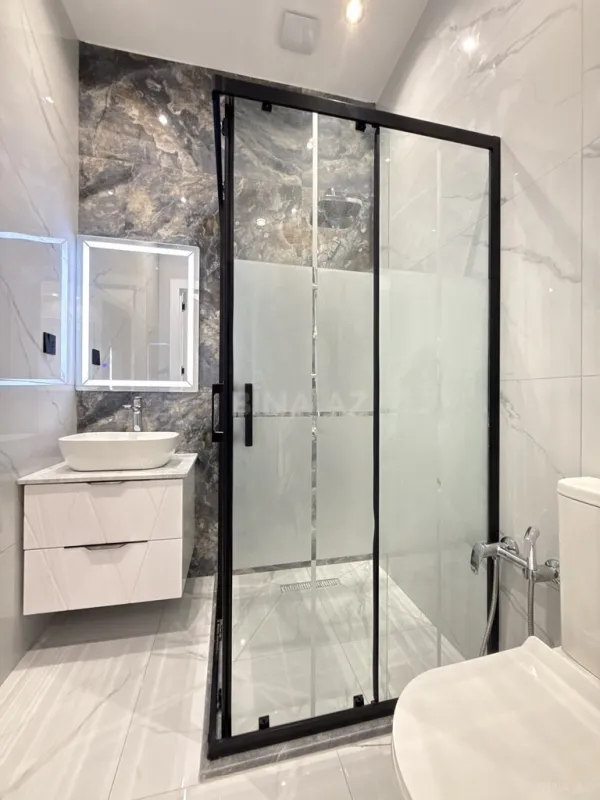 Satılır 6 otaqlı həyət evi 285 m²