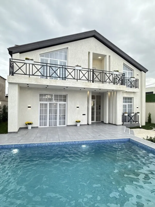 Satılır 6 otaqlı həyət evi 285 m²