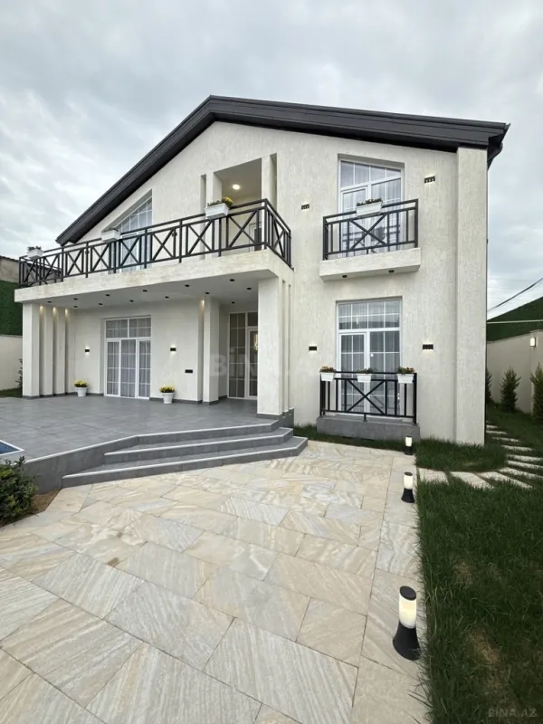 Satılır 6 otaqlı həyət evi 285 m²