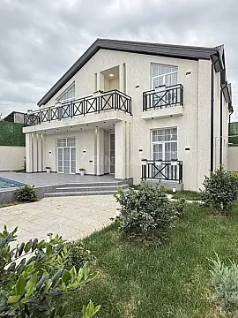 Satılır 6 otaqlı həyət evi 285 m²