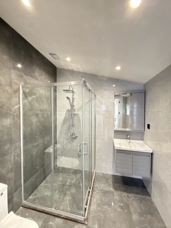 Satılır 6 otaqlı həyət evi 285 m²