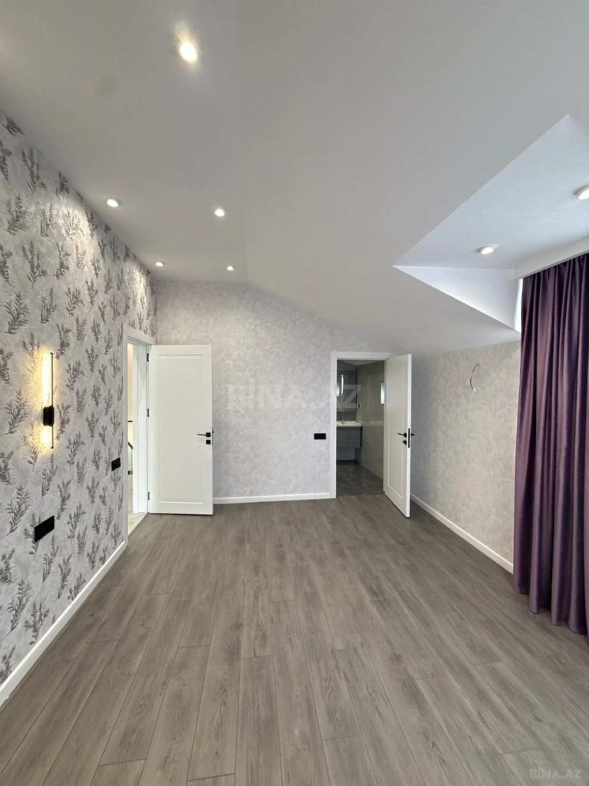 Satılır 6 otaqlı həyət evi 285 m²