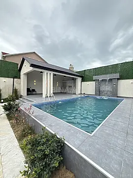 Satılır 6 otaqlı həyət evi 285 m²