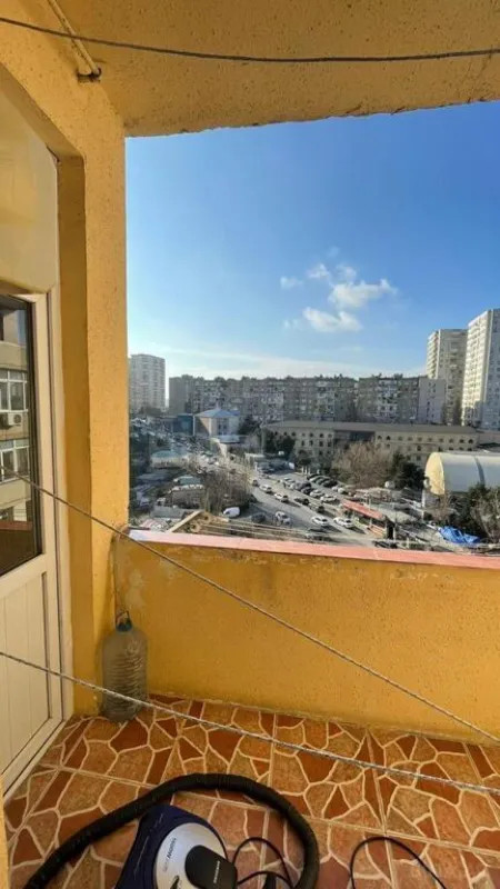 Satılır 3 otaqlı mənzil 105 m²
