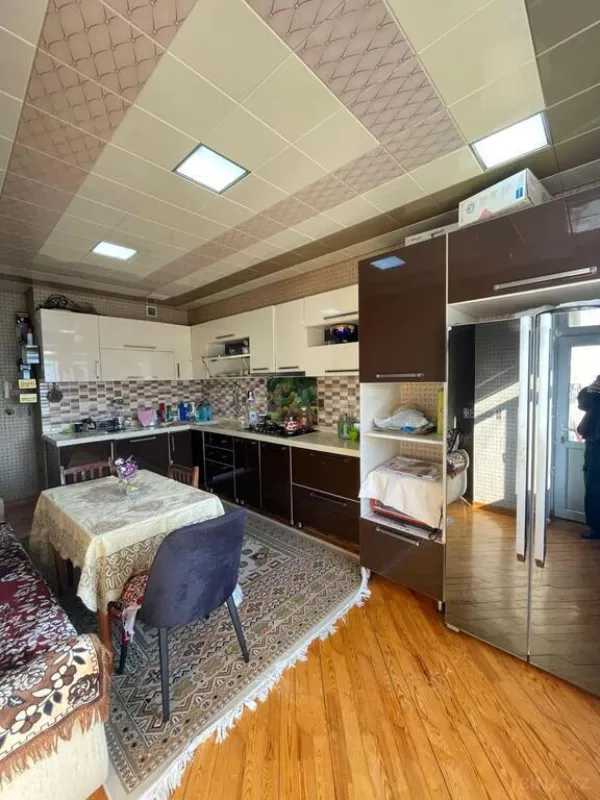 Satılır 3 otaqlı mənzil 105 m²
