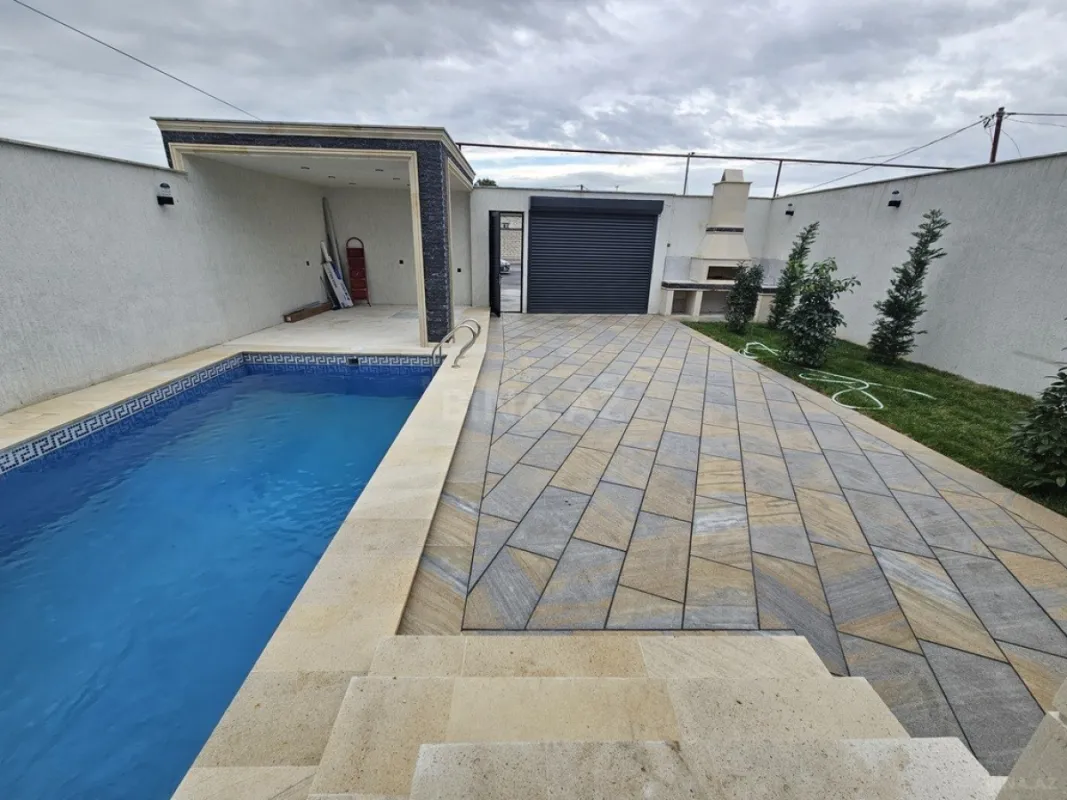 Satılır 4 otaqlı həyət evi 150 m²
