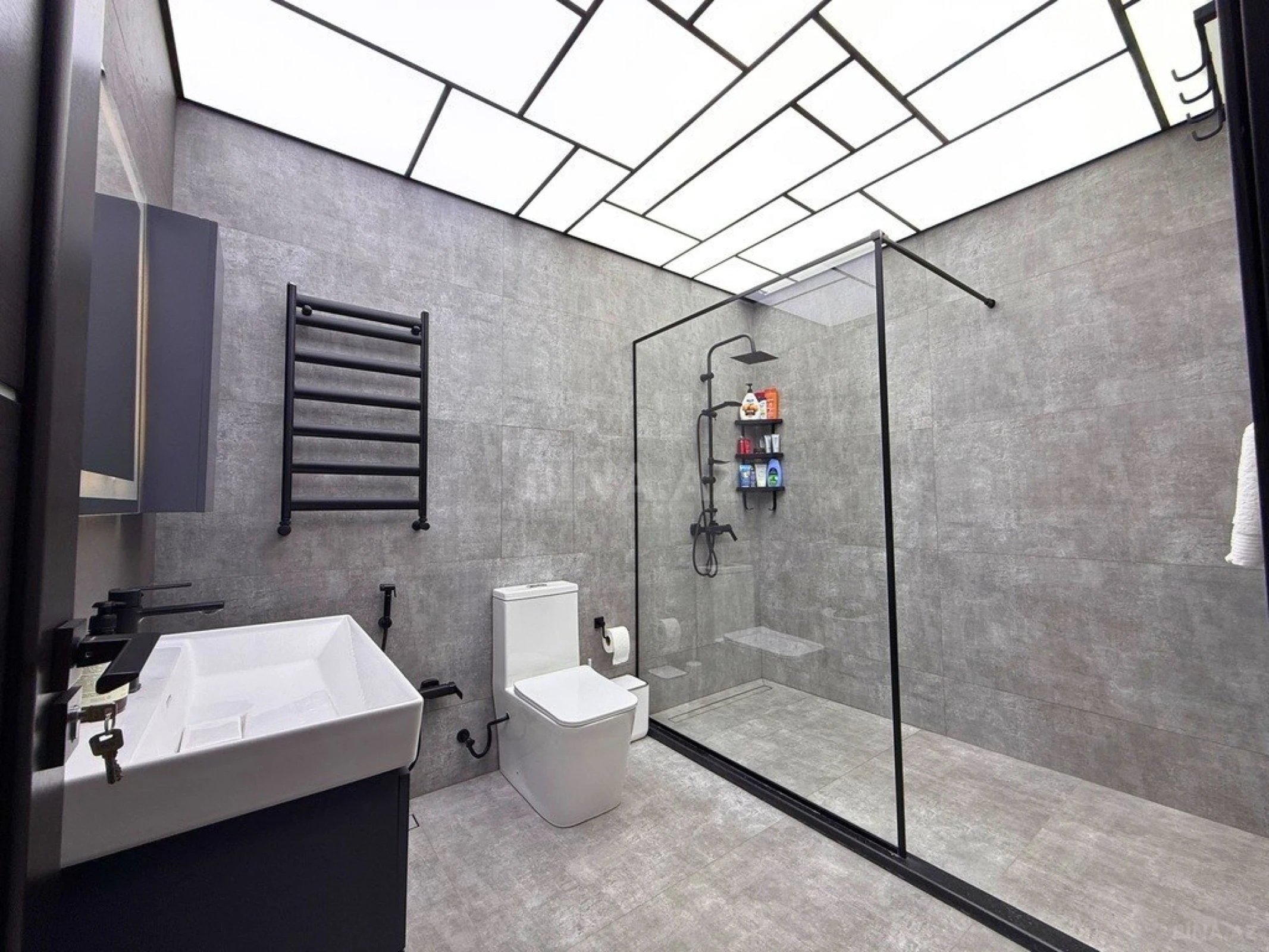 Kirayə verilir 3 otaqlı mənzil 110 m²