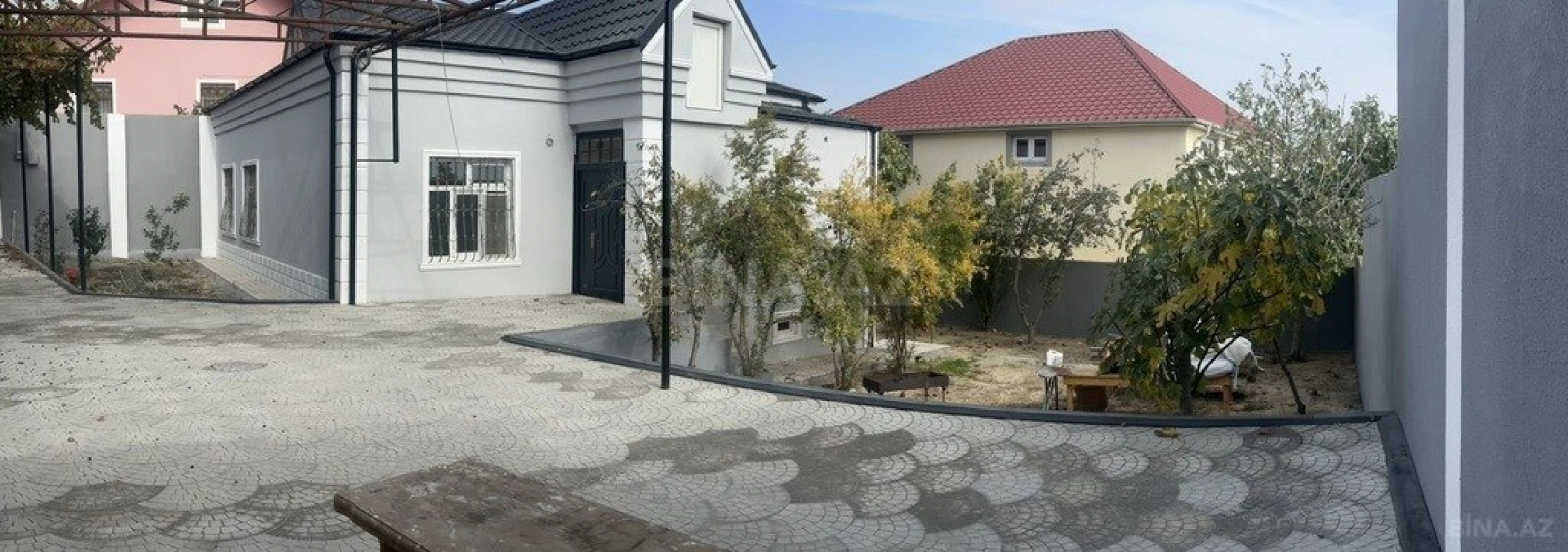 Satılır 4 otaqlı həyət evi 130 m²