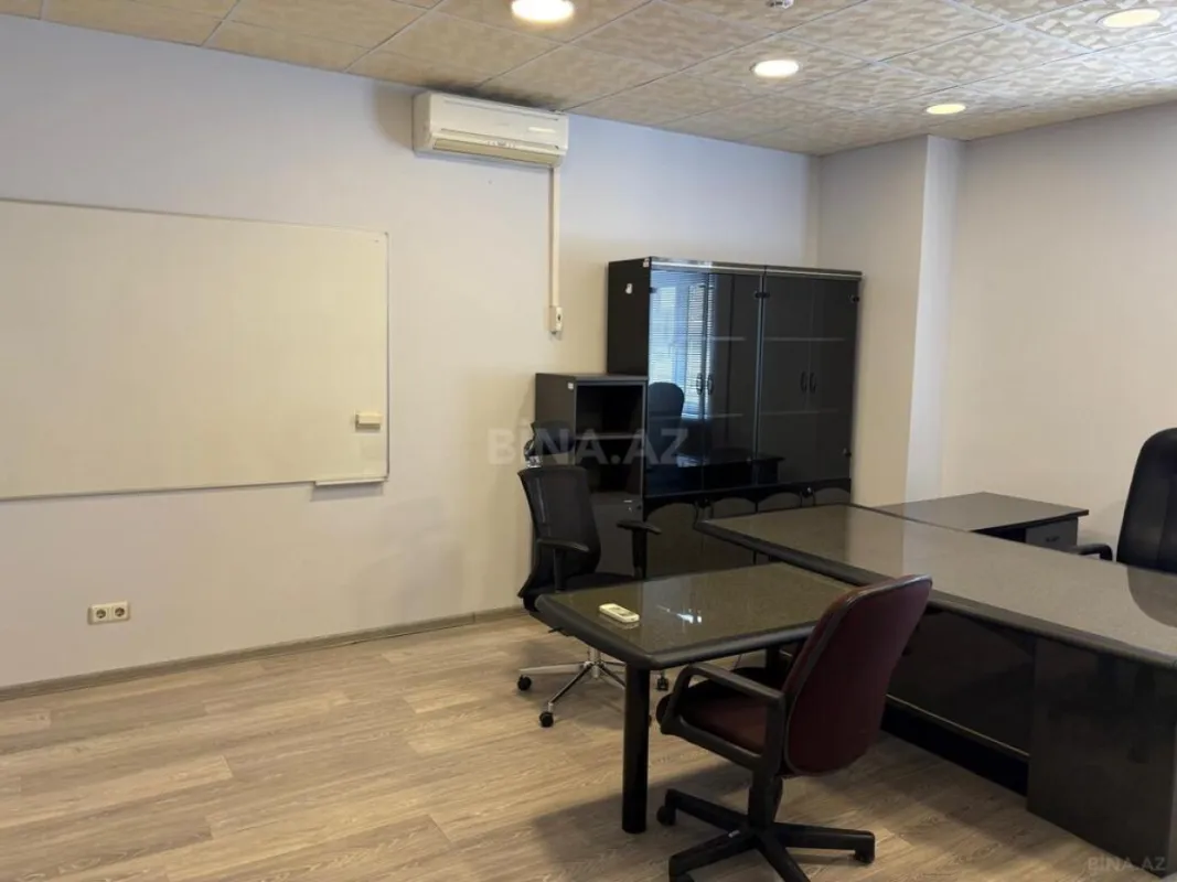 Kirayə verilir 20 otaqlı ofis 1000 m²