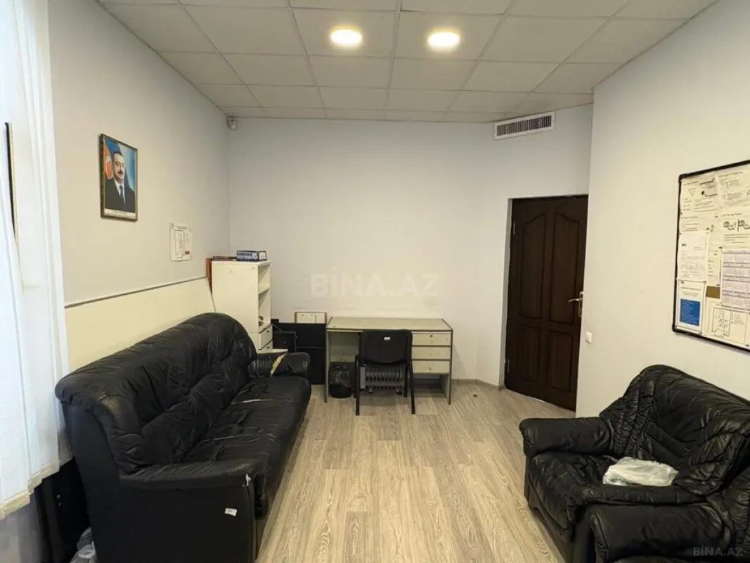 Kirayə verilir 20 otaqlı ofis 1000 m²