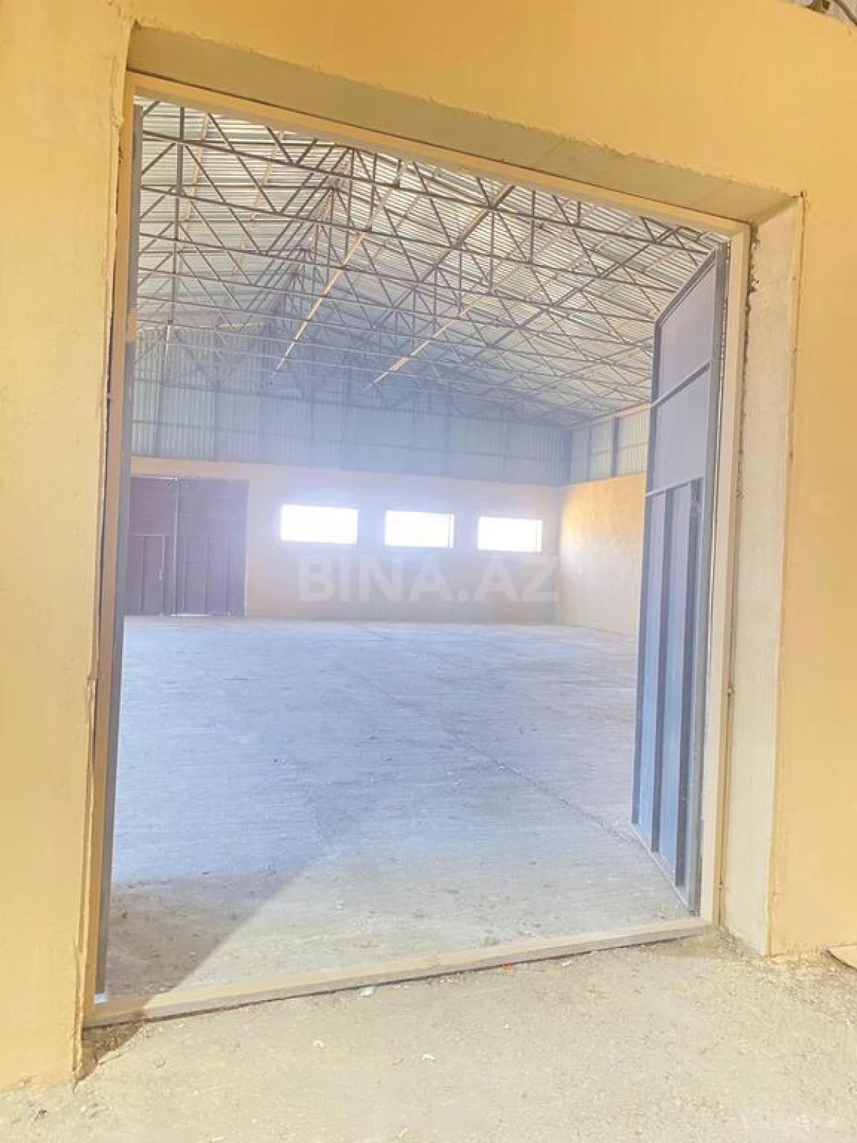 Kirayə verilir obyekt 1000 m²