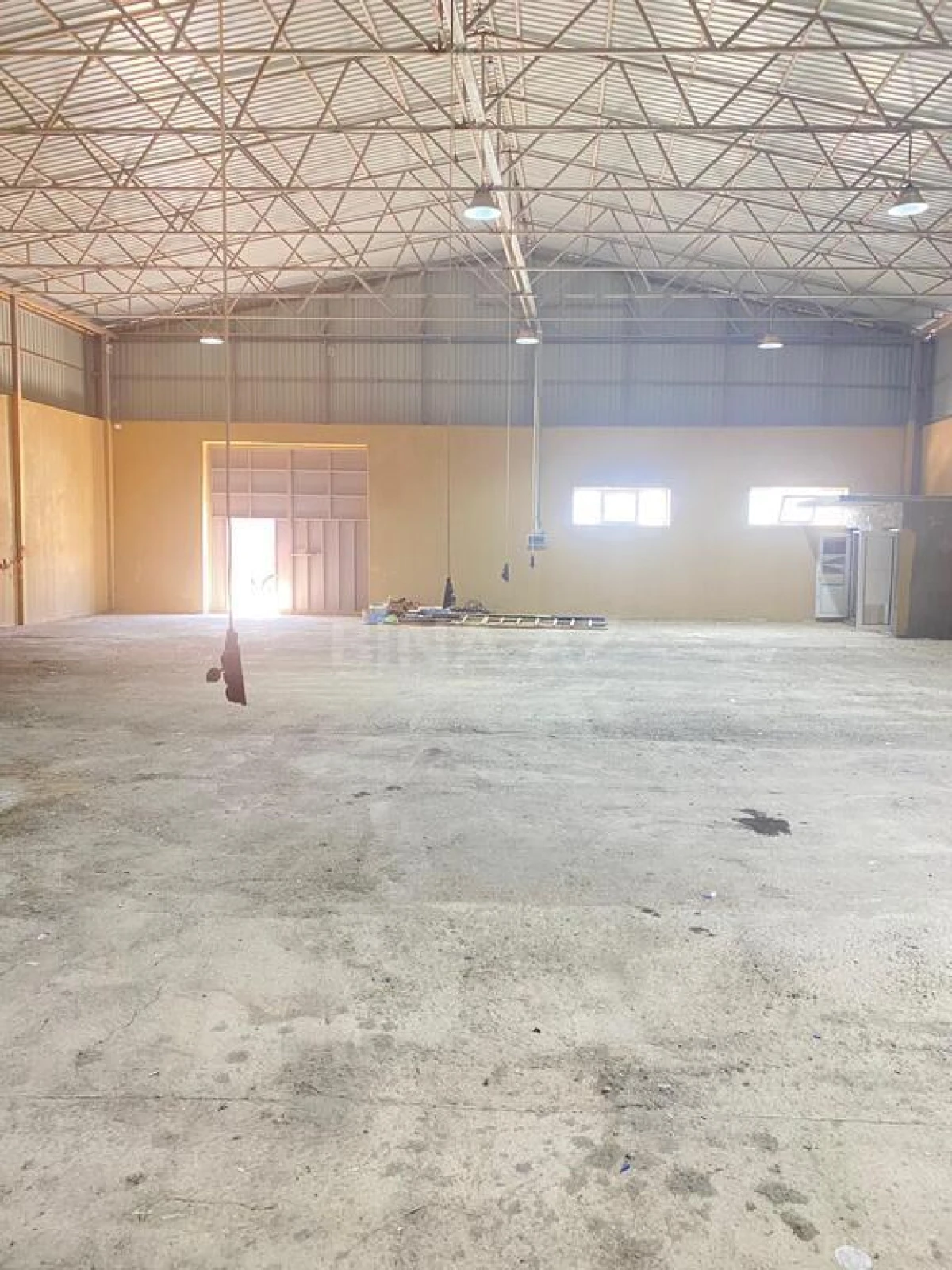 Kirayə verilir obyekt 1000 m²