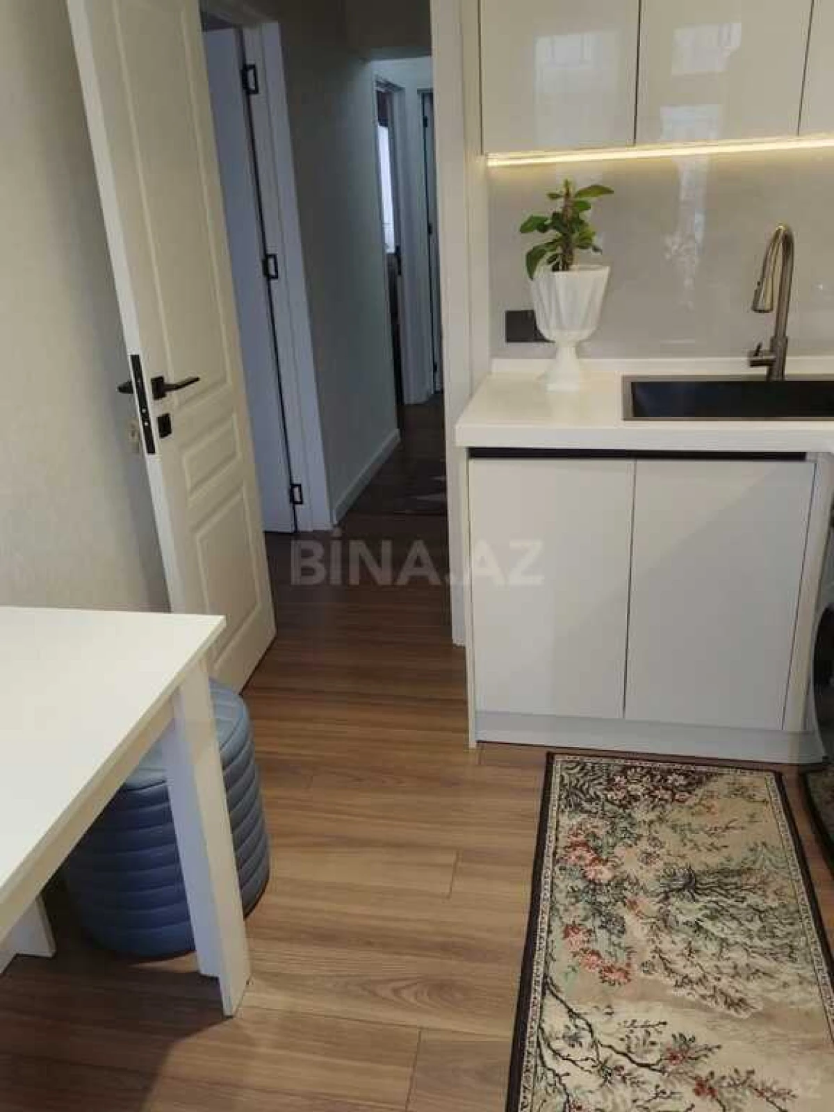 Satılır 3 otaqlı mənzil 75 m²