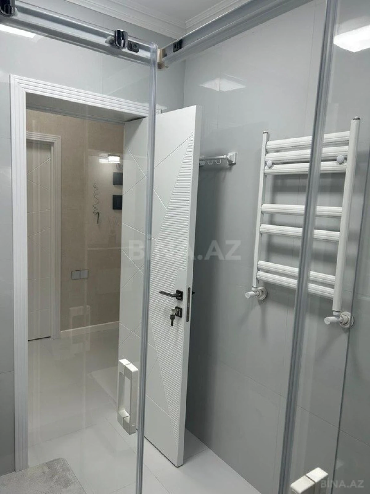 Satılır 2 otaqlı mənzil 65 m²