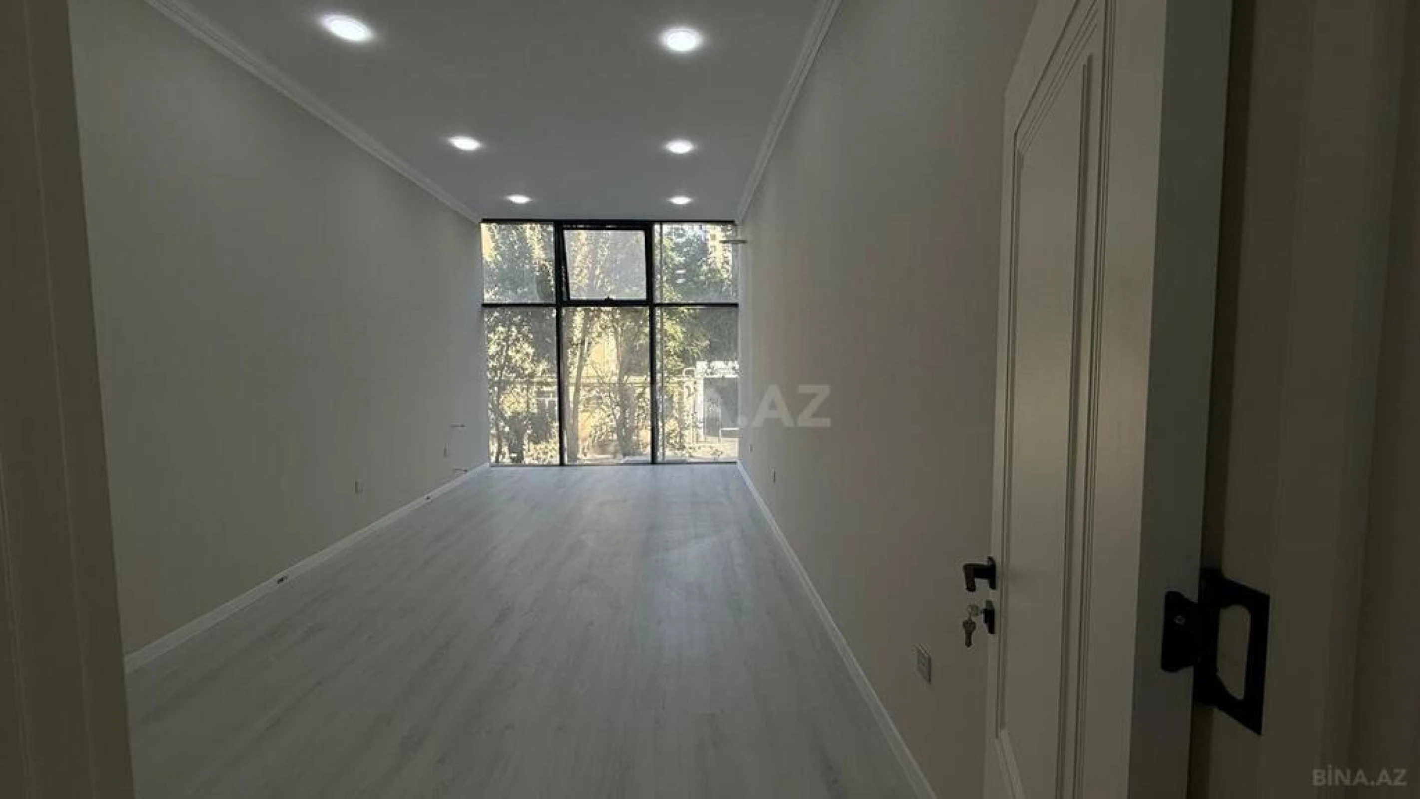 Kirayə verilir obyekt 120 m²