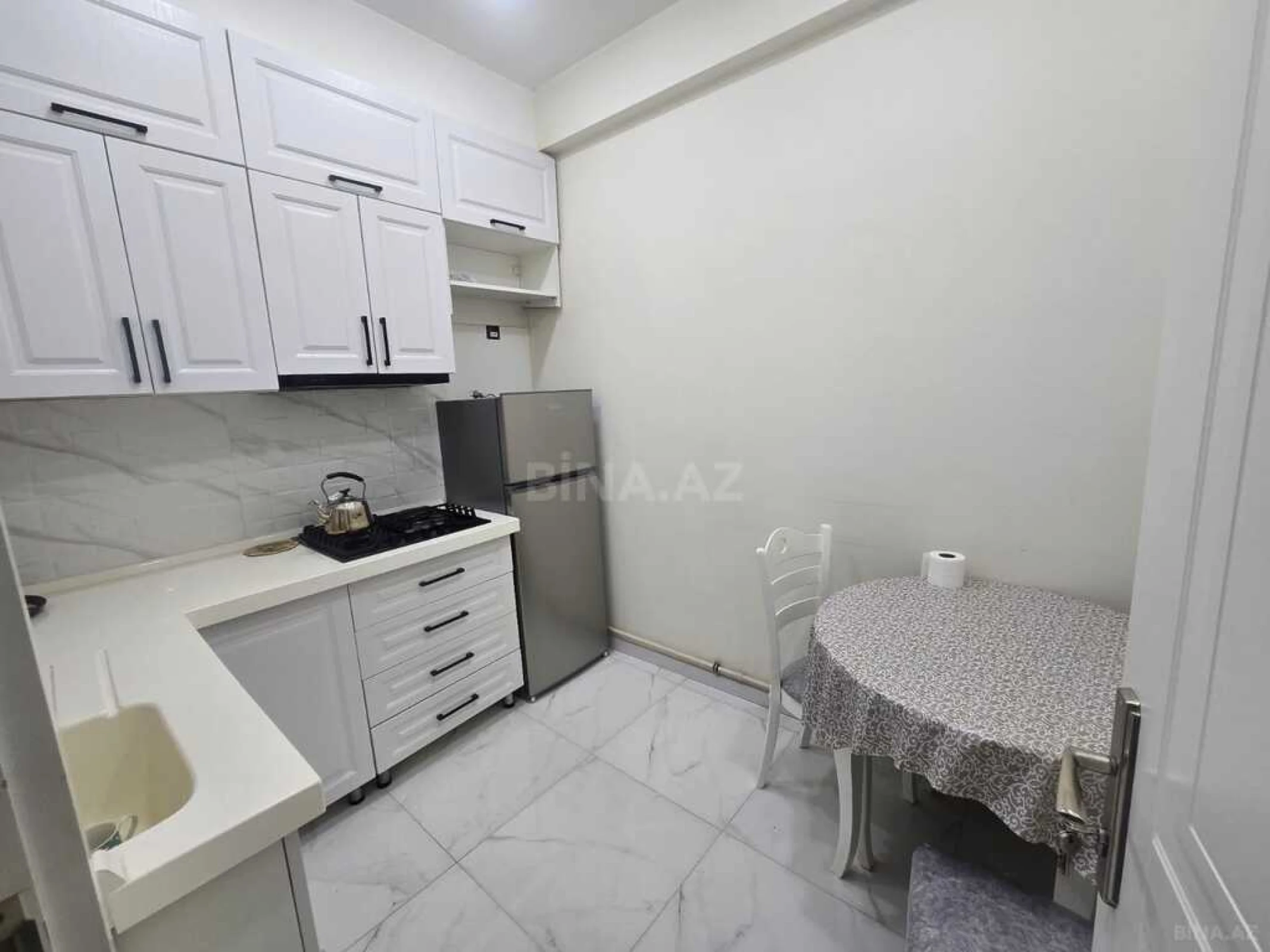 Kirayə verilir 2 otaqlı mənzil 65 m²