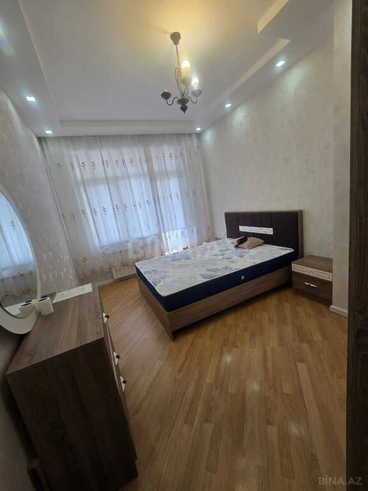Kirayə verilir 2 otaqlı mənzil 65 m²