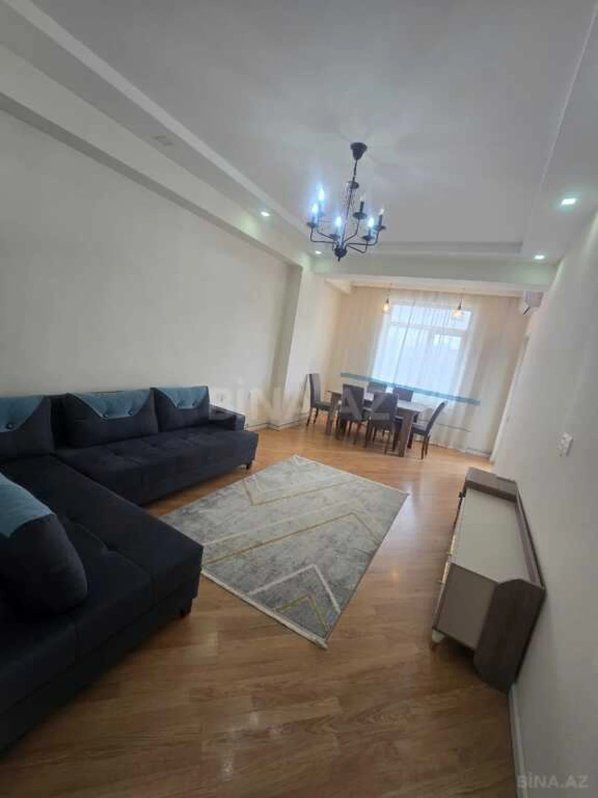 Kirayə verilir 2 otaqlı mənzil 65 m²