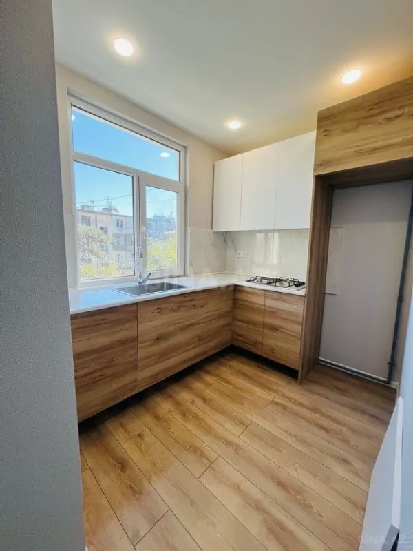 Satılır 2 otaqlı mənzil 45 m²