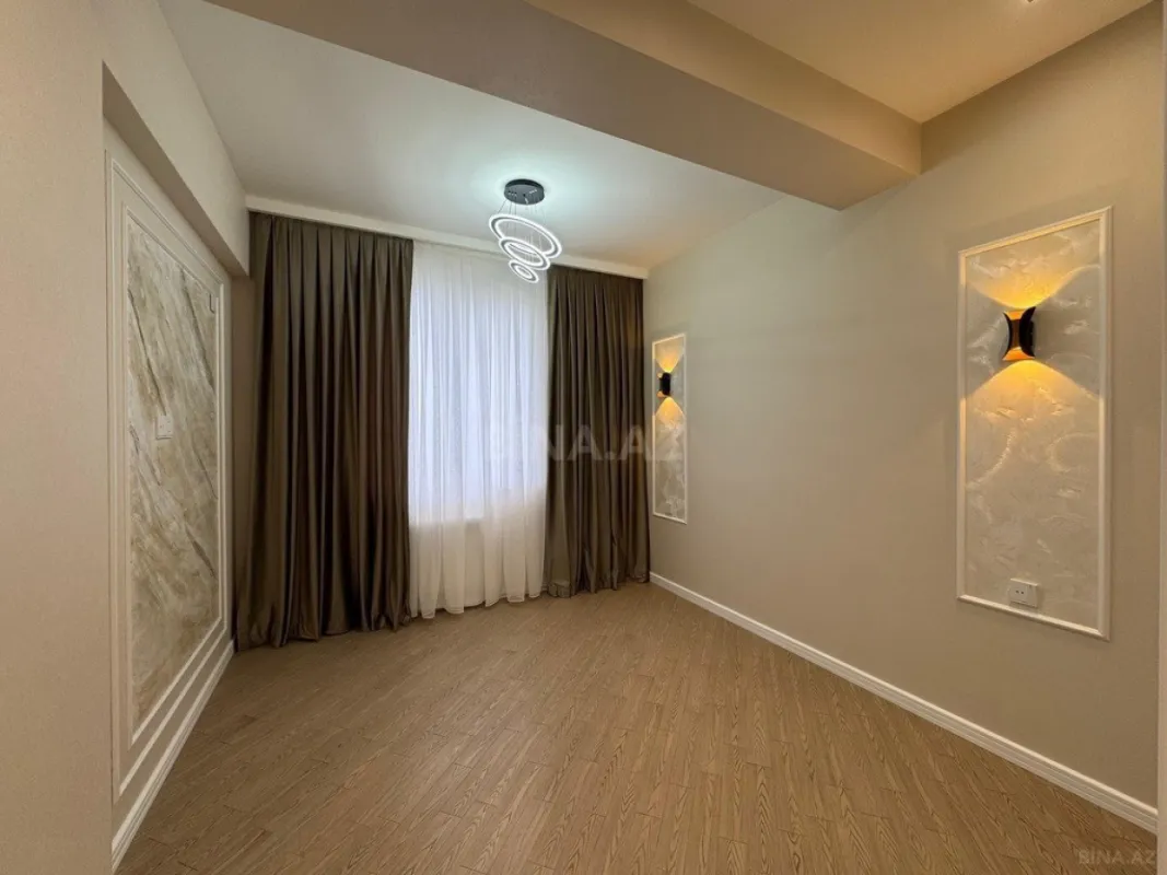 Satılır 4 otaqlı mənzil 110 m²