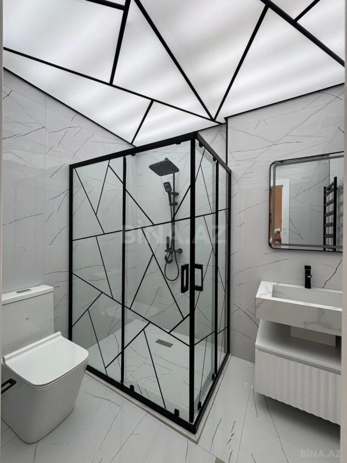 Satılır 4 otaqlı mənzil 110 m²