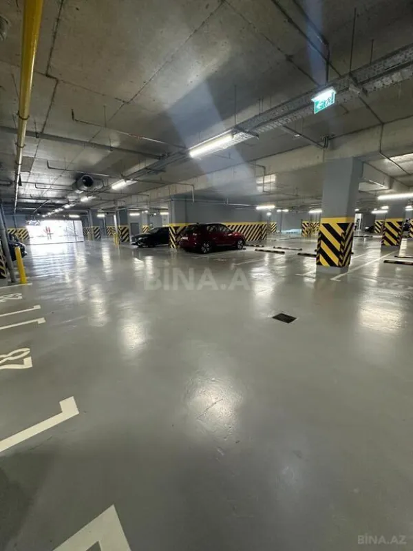 Satılır 3 otaqlı mənzil 110 m²