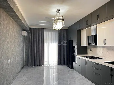 Satılır 5 otaqlı mənzil 217 m²