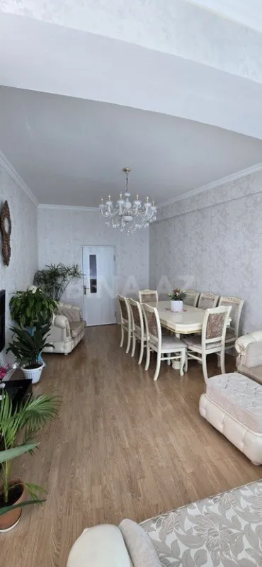 Satılır 2 otaqlı mənzil 86 m²