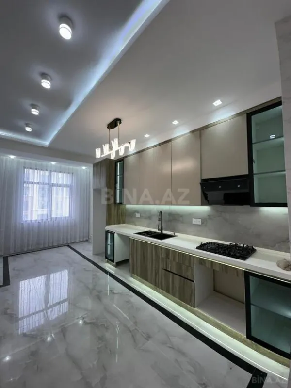 Satılır 3 otaqlı mənzil 127 m²