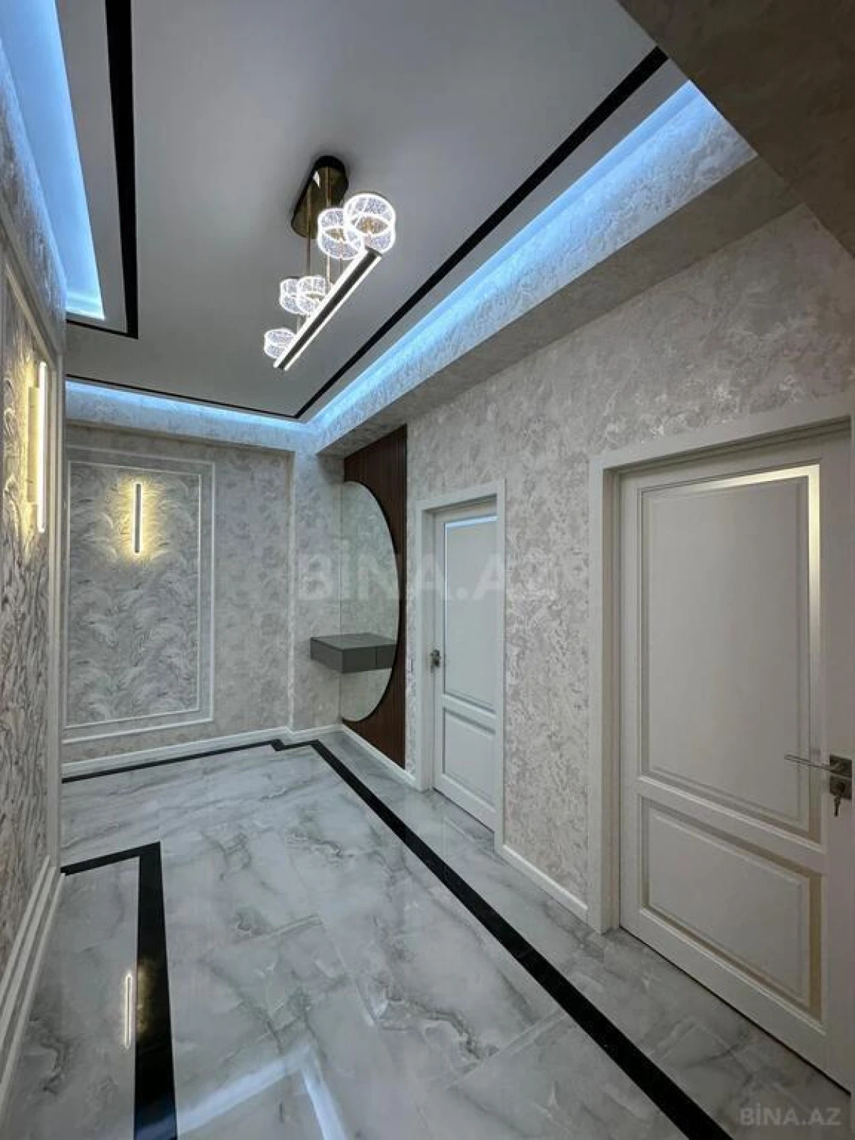 Satılır 3 otaqlı mənzil 127 m²