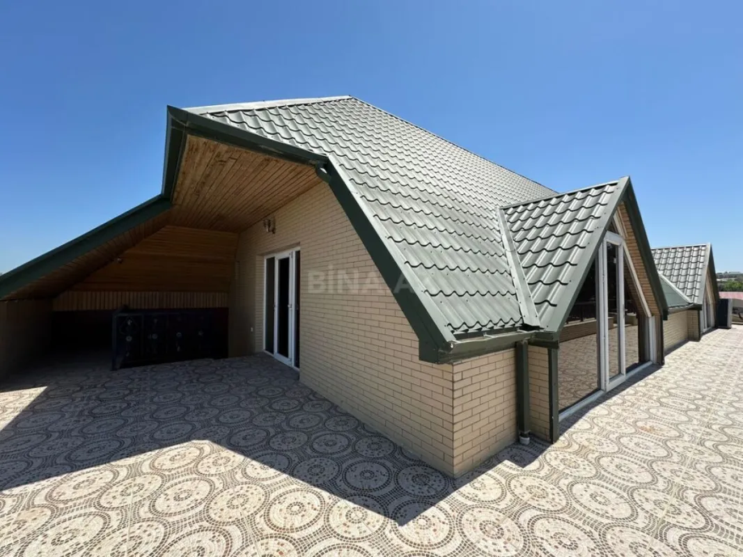 Kirayə verilir 9 otaqlı həyət evi 950 m²