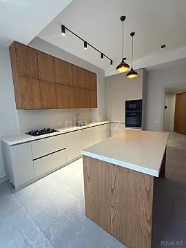 Satılır 3 otaqlı mənzil 140 m² — Bakı 3 otaq 140.00 m²