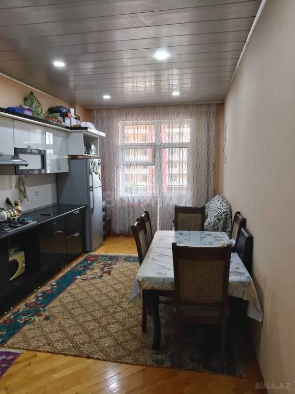 Satılır 2 otaqlı mənzil 94 m²