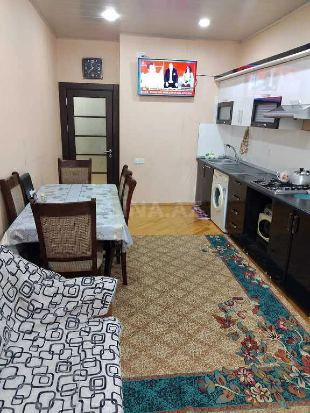 Satılır 2 otaqlı mənzil 94 m²