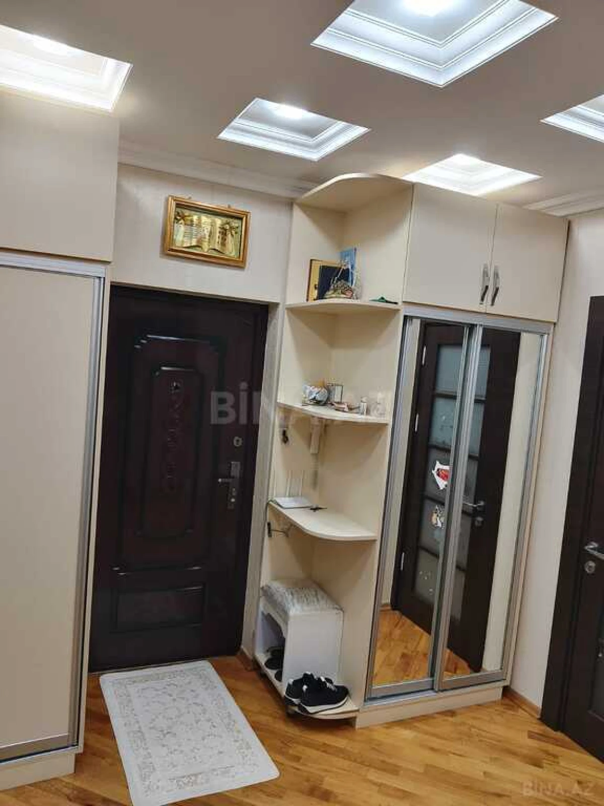 Satılır 2 otaqlı mənzil 94 m²