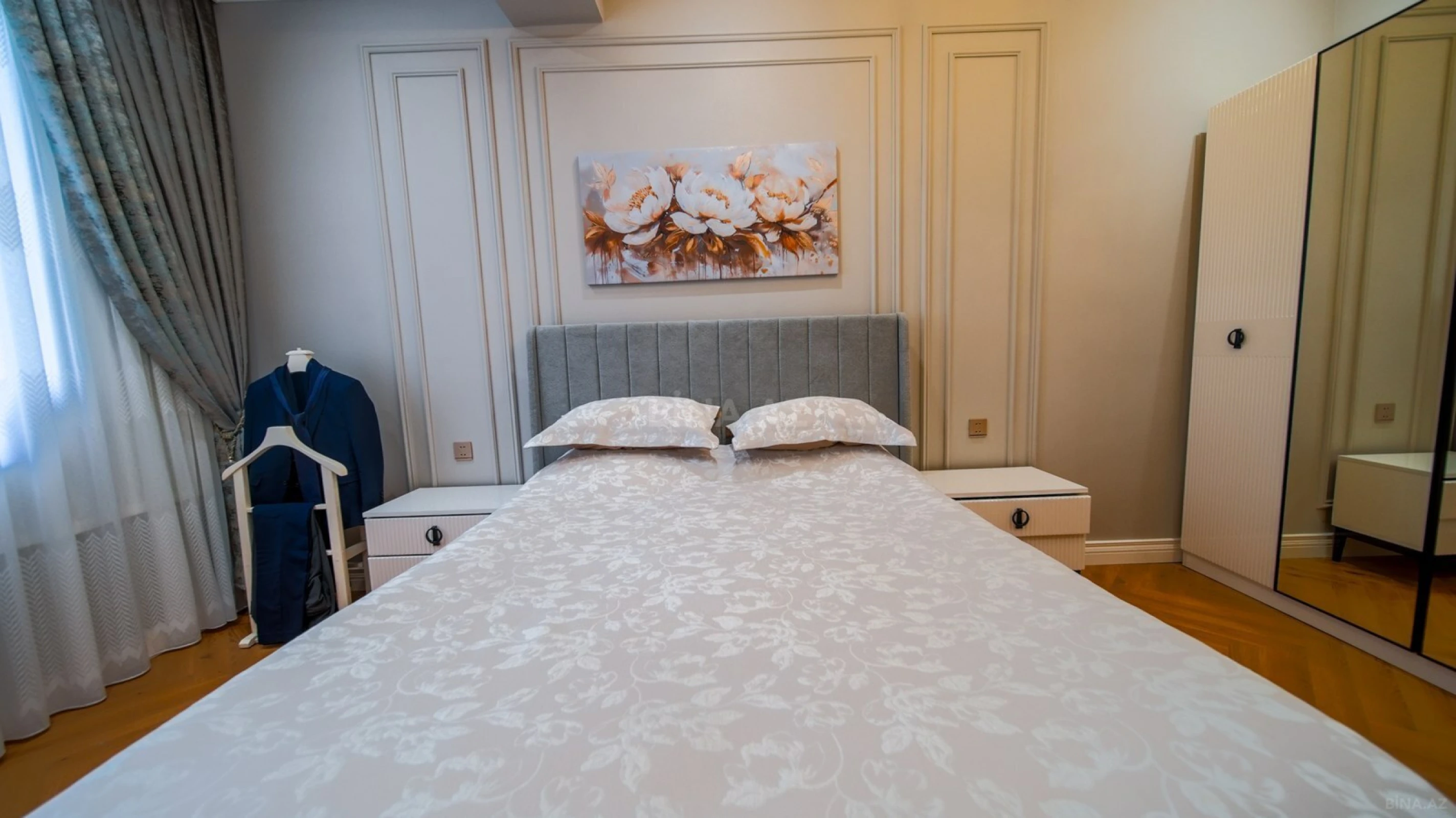 Satılır 3 otaqlı mənzil 135 m²