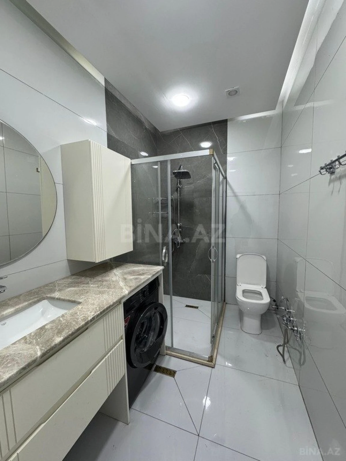 Satılır 4 otaqlı həyət evi 200 m²